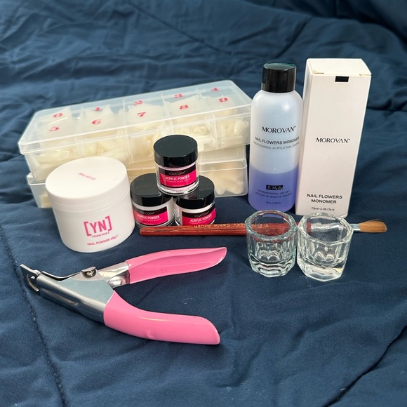 Acrylic Nail Kit - Picture 1 of 10
